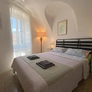 La Casa Degli Alberi Hébergement de vacances Dolceacqua